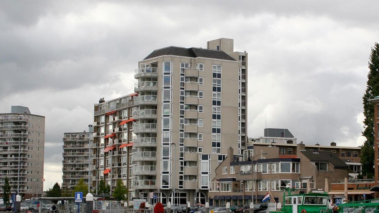 We Gaan Uitbreiden Naar Zwijndrecht